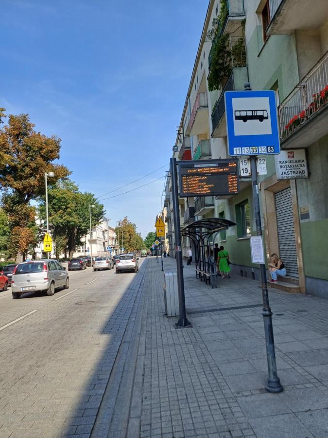 Ommpbooking Wspolna Lazienka Częstochowa Exteriör bild